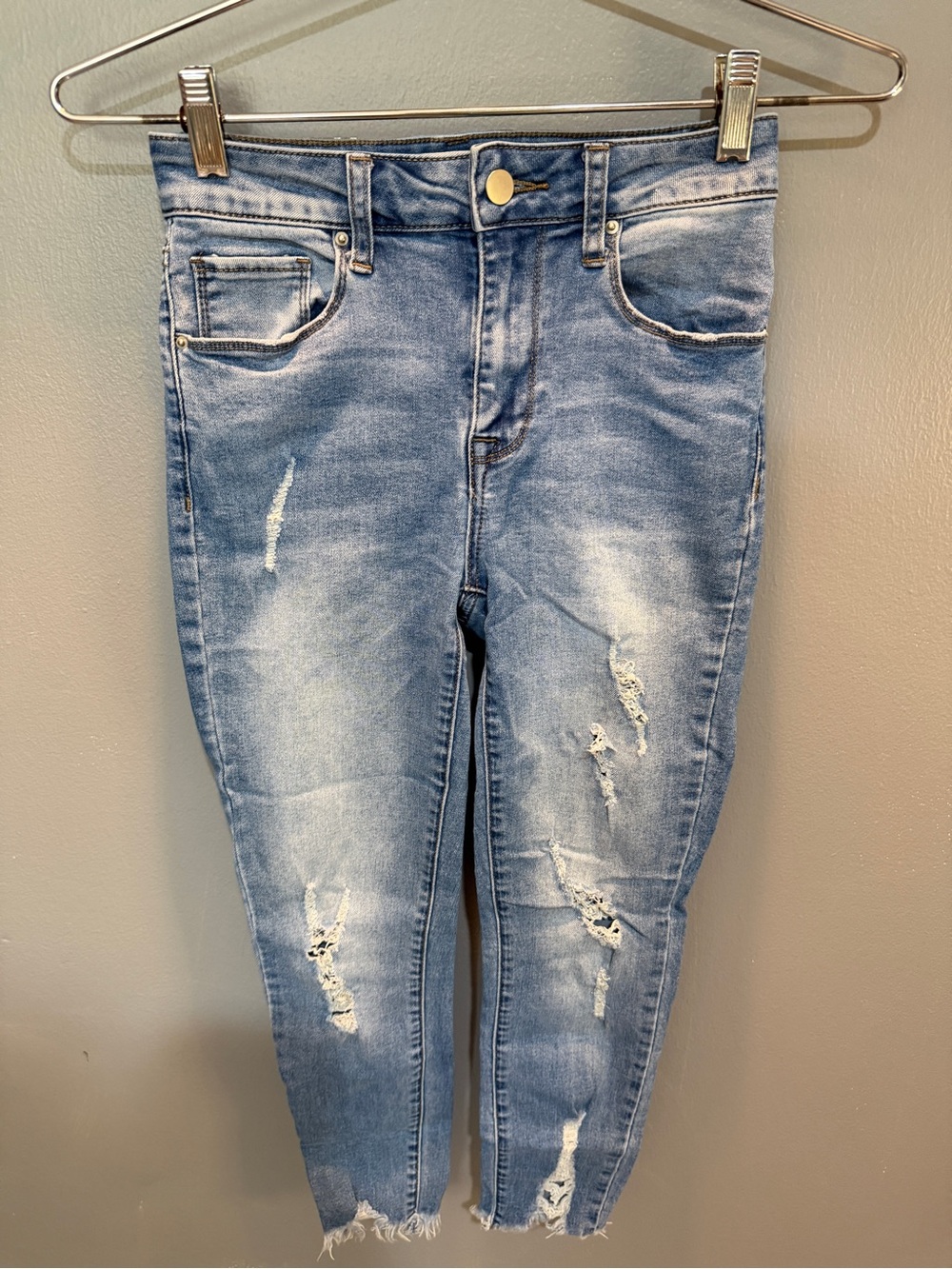 Ashley Mason Light Blue Distressed Ankle Jeans Sz 1